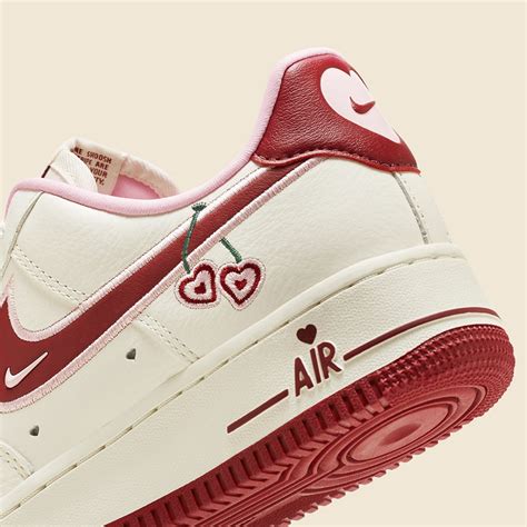 nike valentines day schuhe|nike valentine shoes for women.